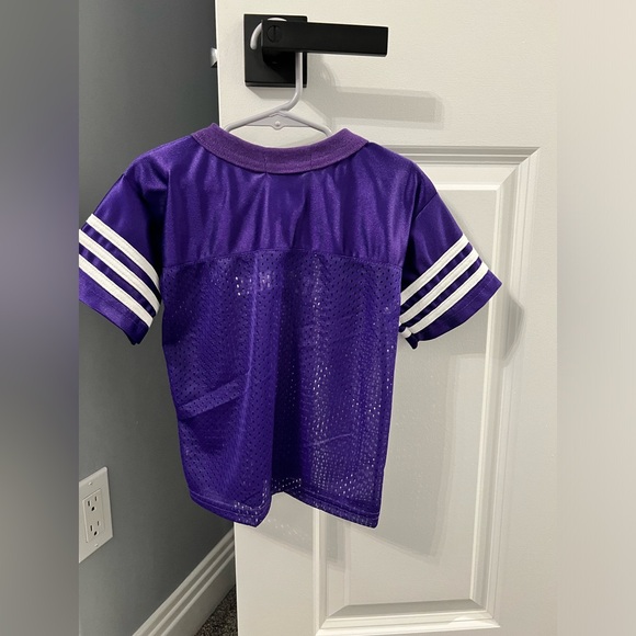 COPY - University of St Thomas youth 4T jersey. - Picture 4 of 4